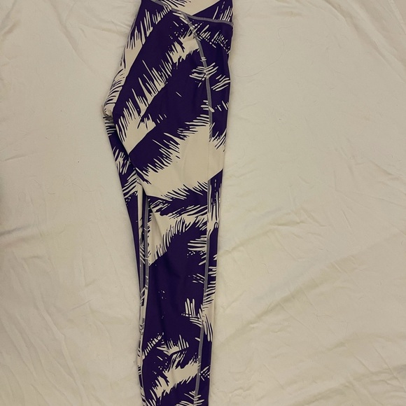 Fabletics leggings - Picture 3 of 7